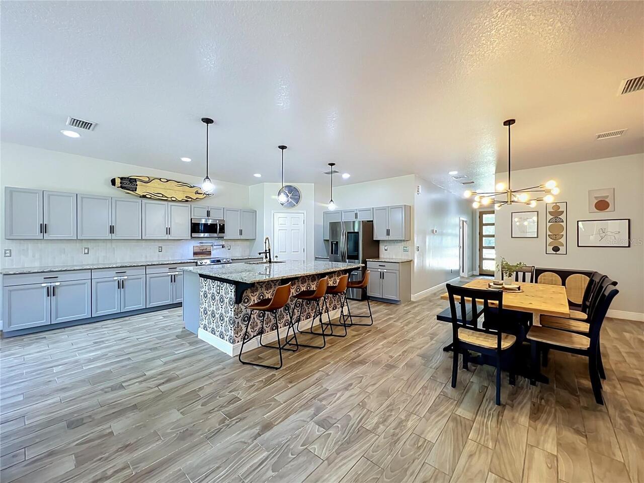 Listing Photo 18