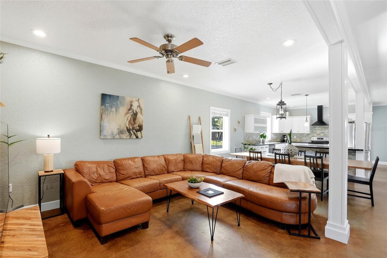 Listing Photo 8