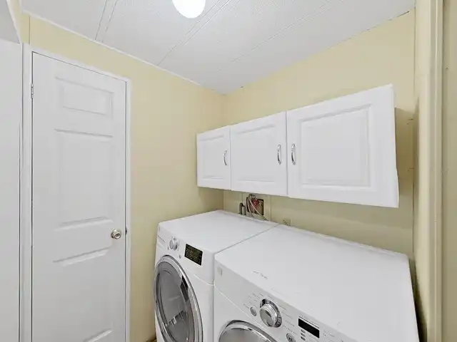 Listing Photo 9
