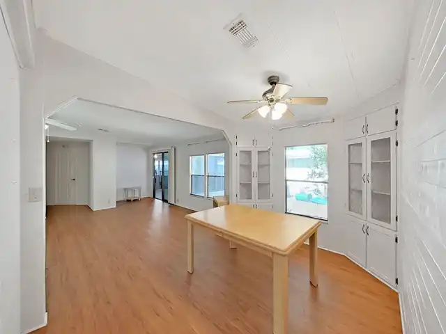 Listing Photo 17