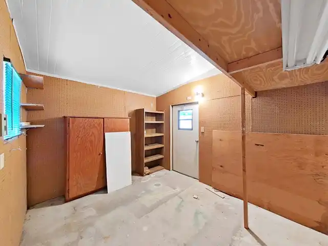 Listing Photo 32