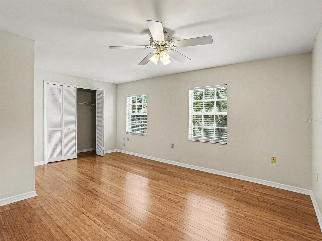 Listing Photo 12