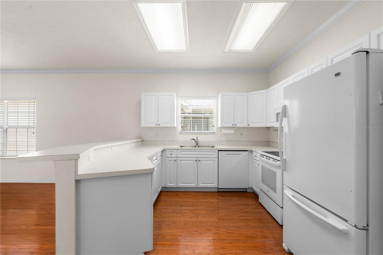 Listing Photo 9