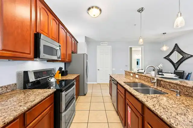Listing Photo 7