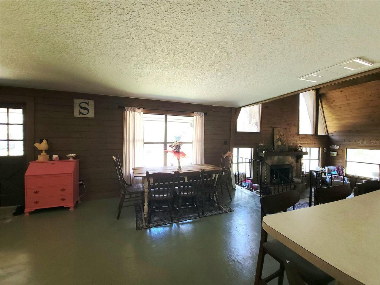 Listing Photo 14