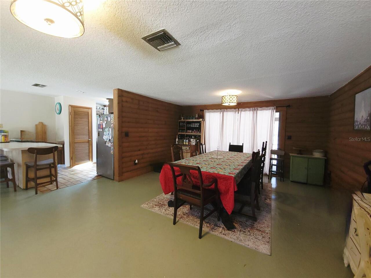 Listing Photo 15