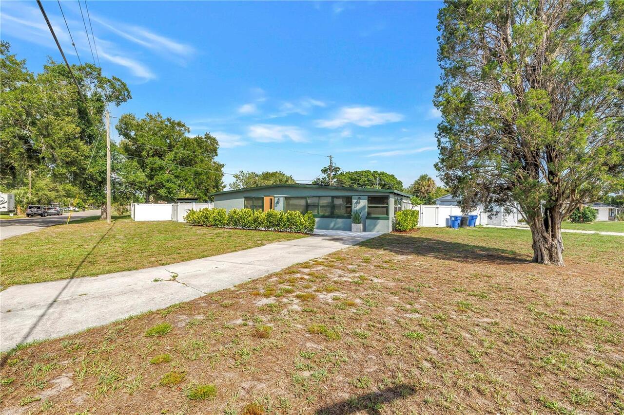 Listing Photo 43