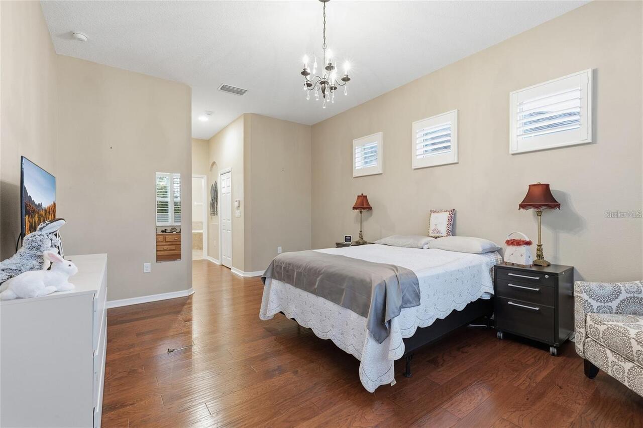 Listing Photo 14