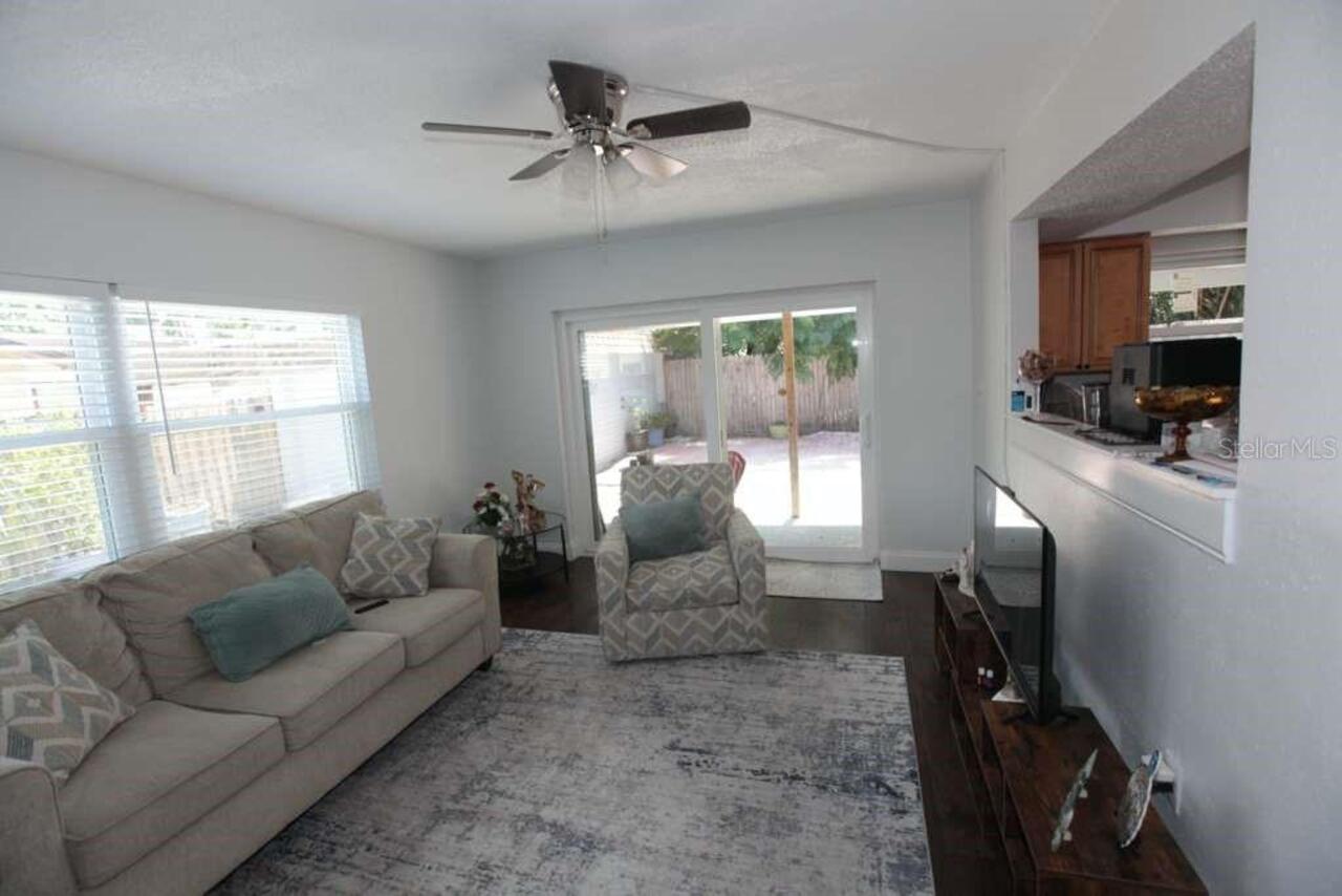 Listing Photo 6