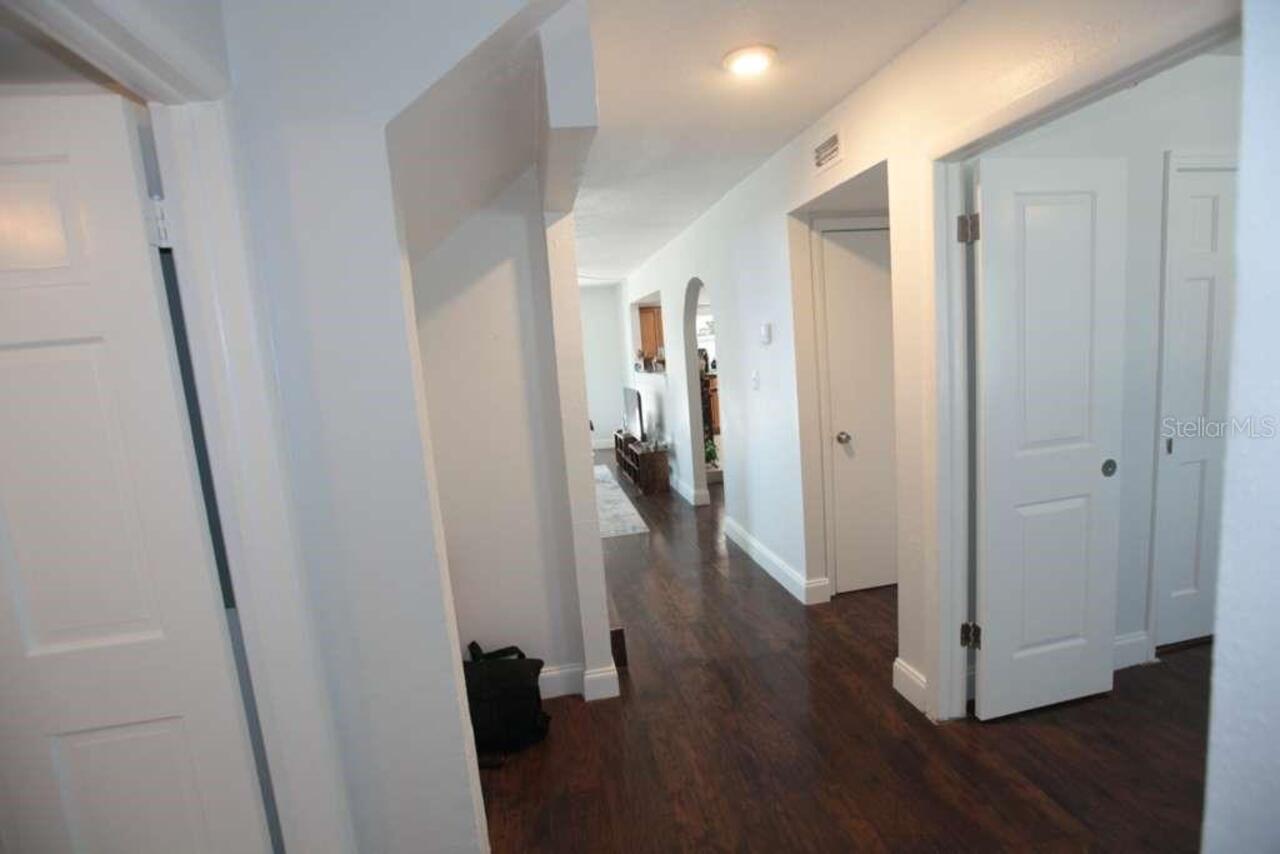 Listing Photo 9