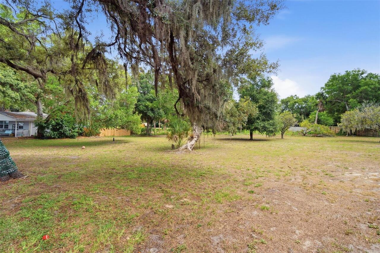 Listing Photo 14