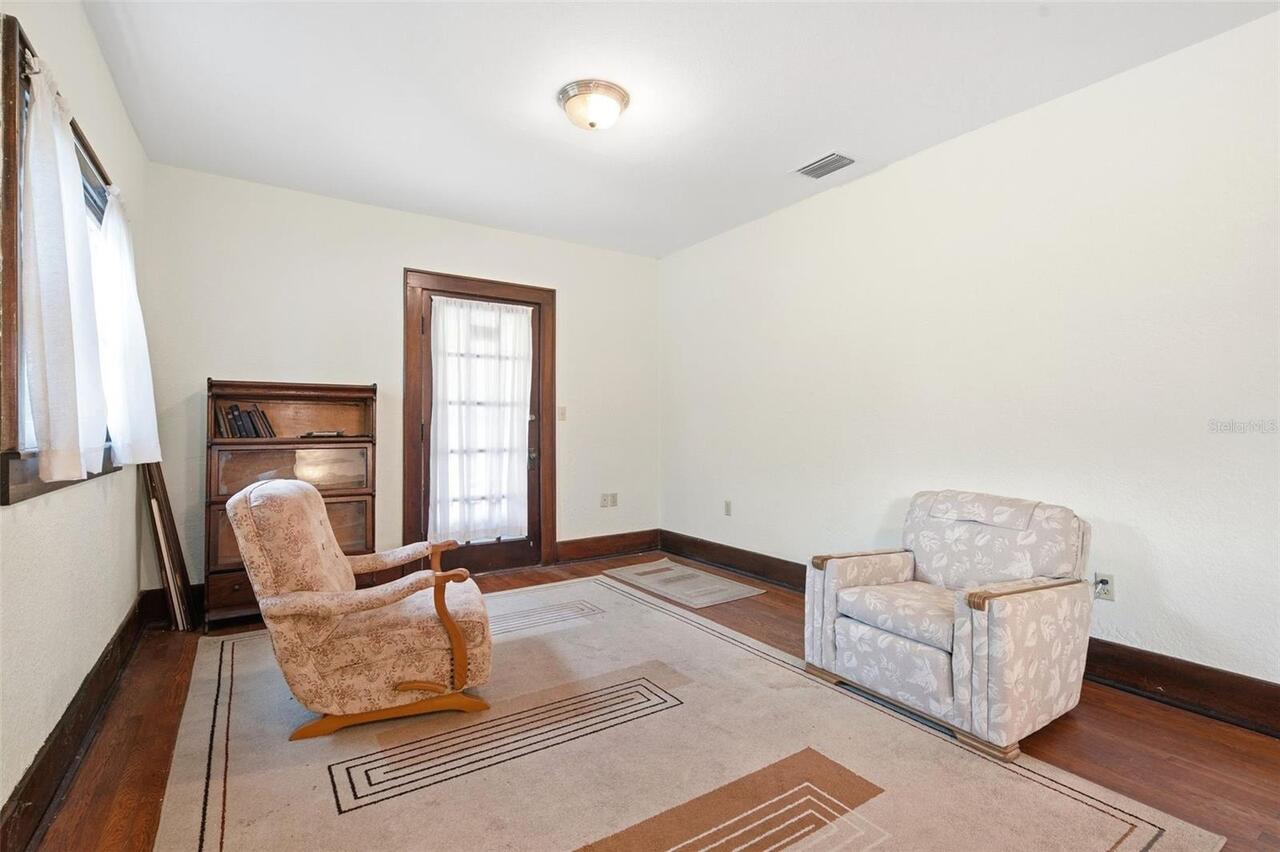 Listing Photo 15