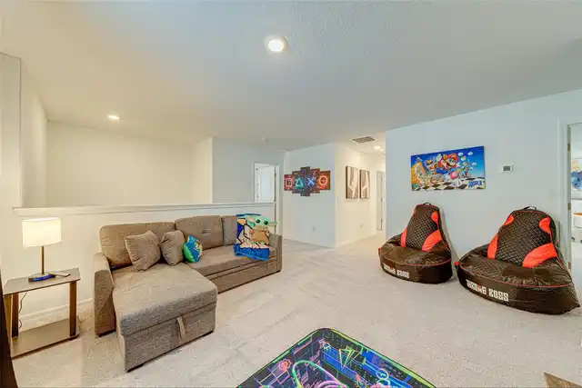 Listing Photo 15