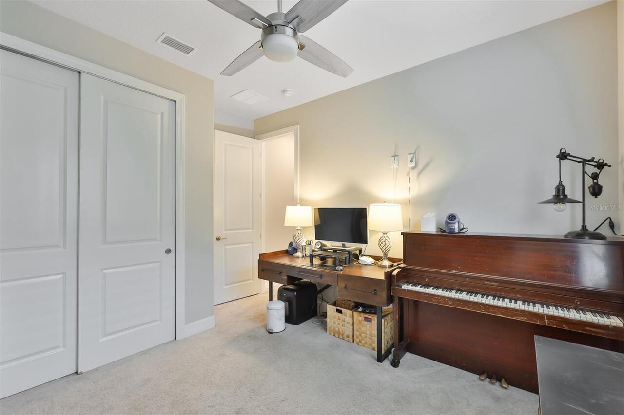 Listing Photo 12