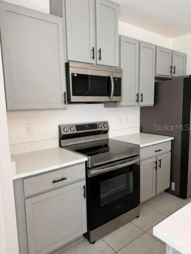 Listing Photo 8