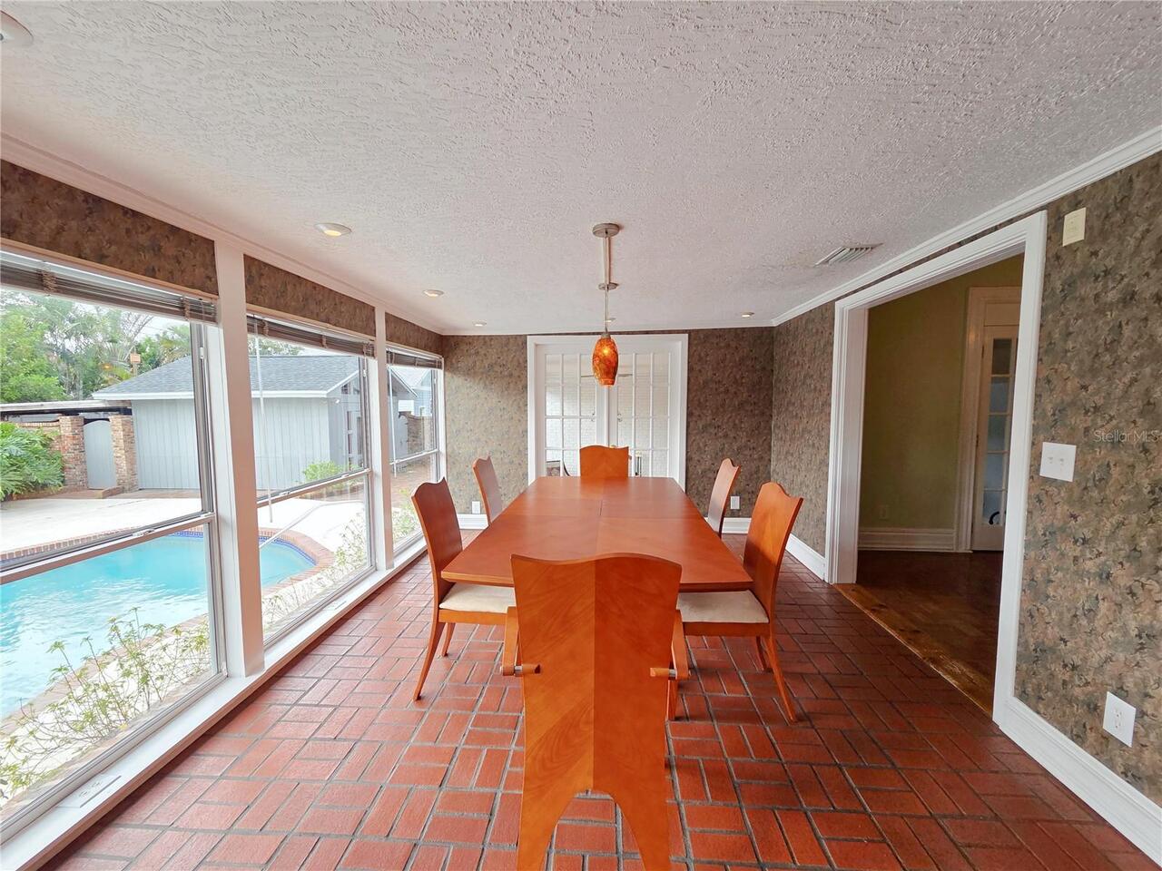 Listing Photo 17