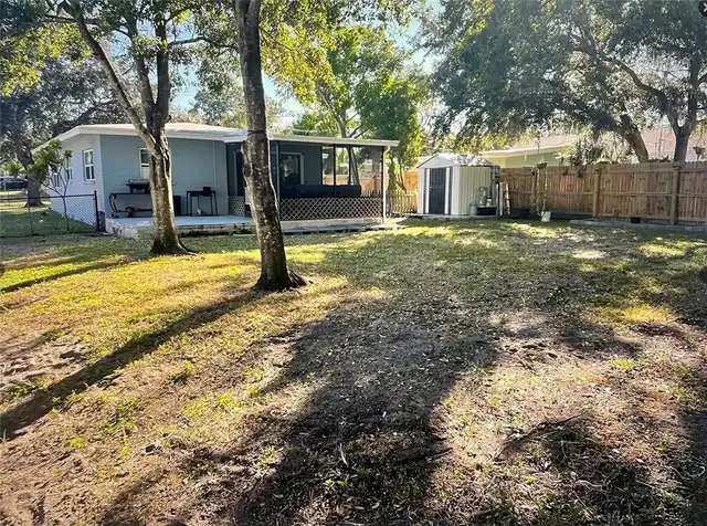 Listing Photo 16