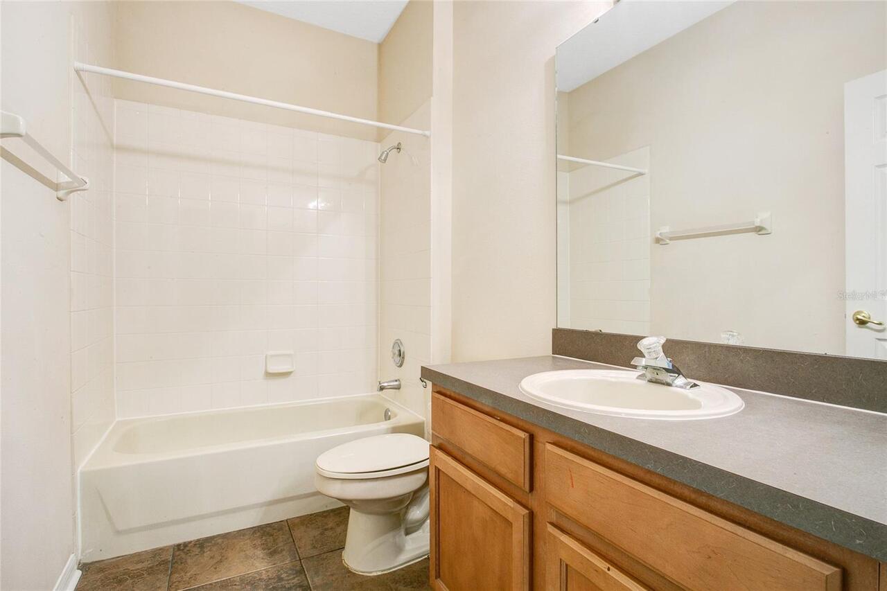 Listing Photo 12