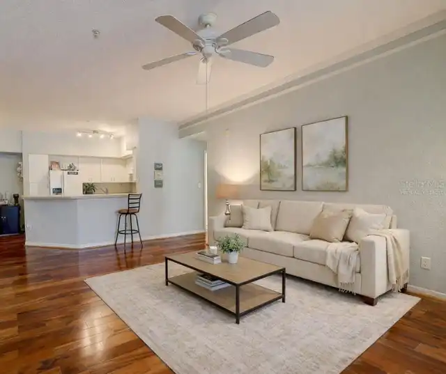Listing Photo 9