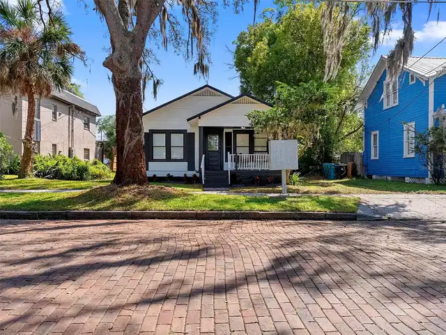 Listing Photo 18