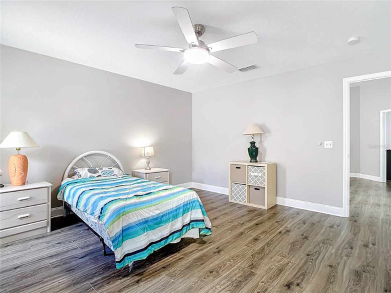 Listing Photo 9
