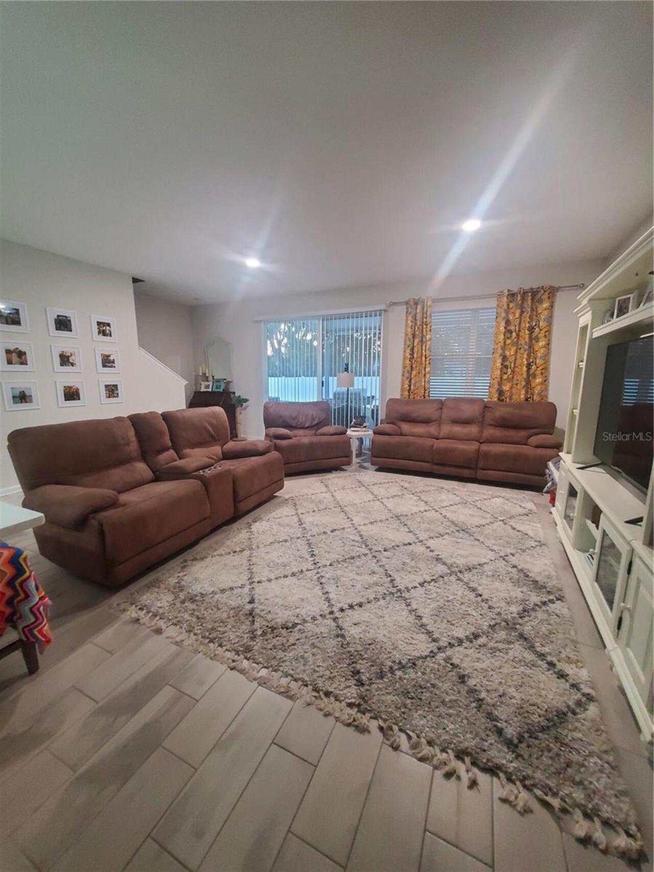 Listing Photo 9
