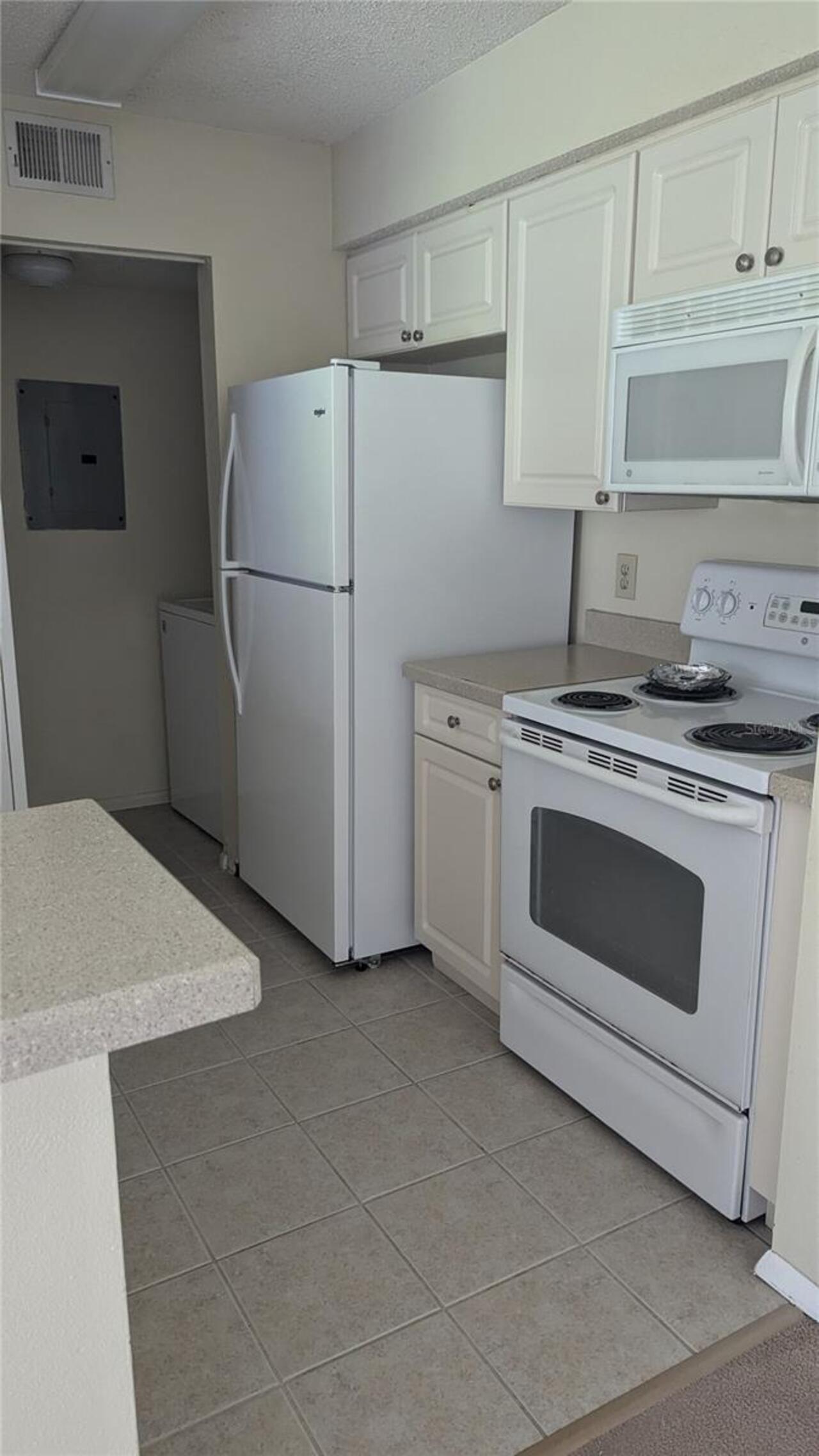 Listing Photo 10