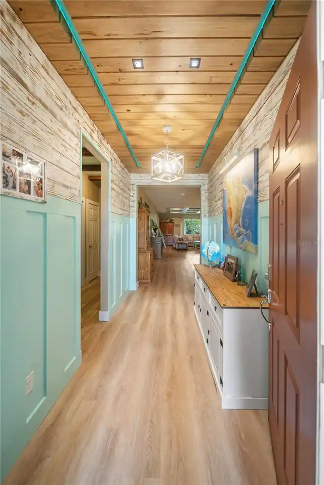 Listing Photo 7