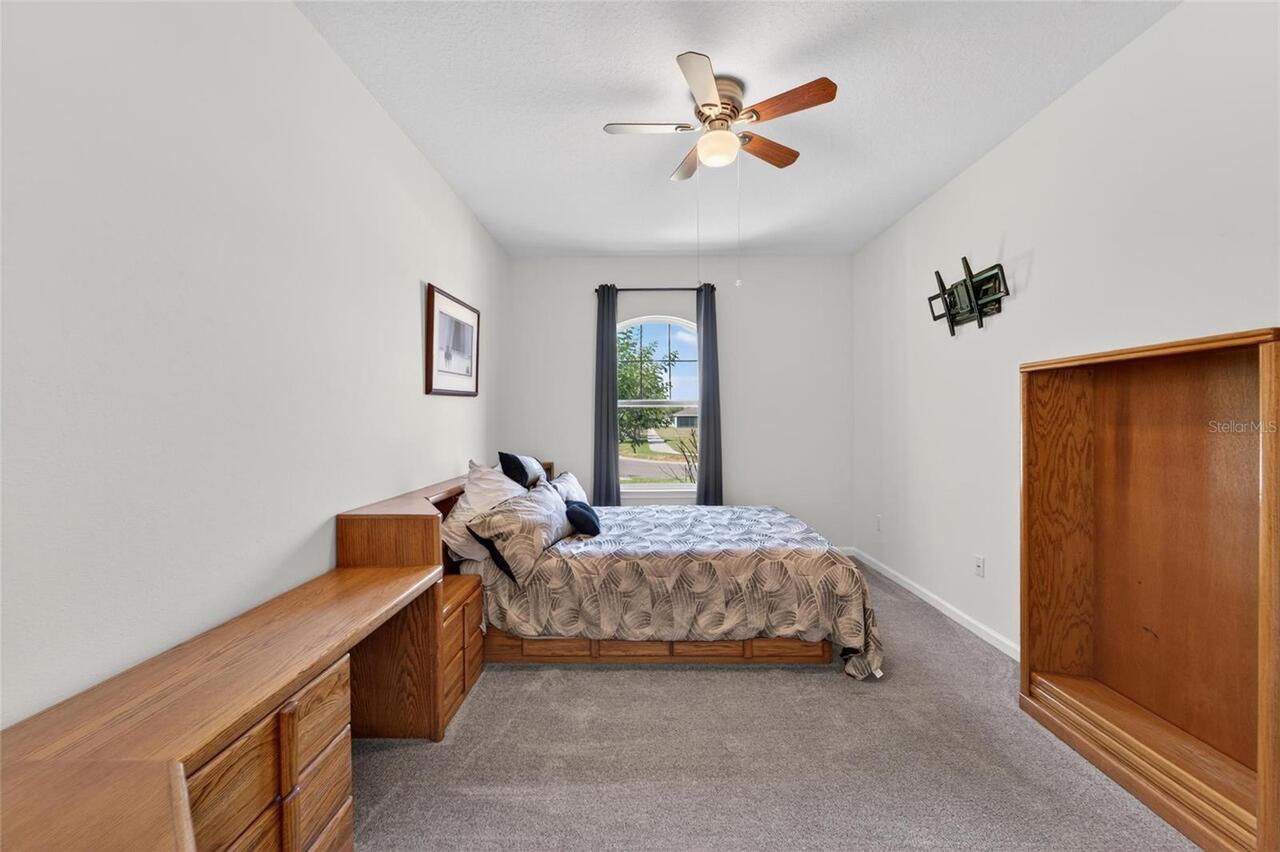 Listing Photo 17