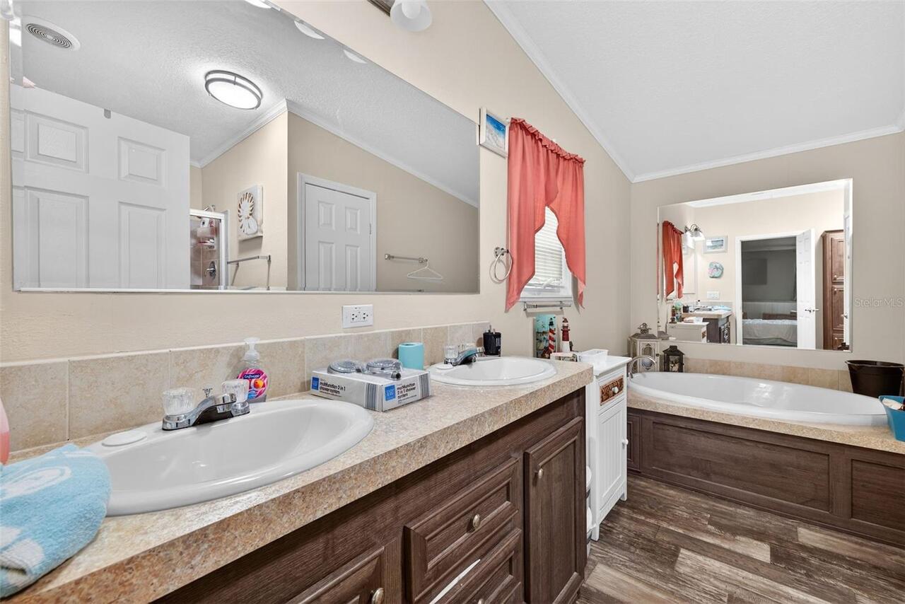Listing Photo 14
