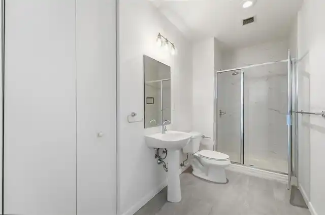 Listing Photo 14