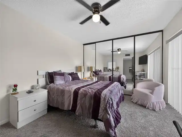 Listing Photo 12