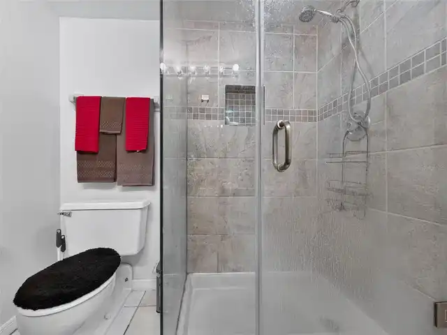 Listing Photo 19