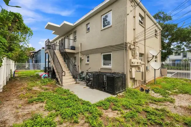 Listing Photo 14