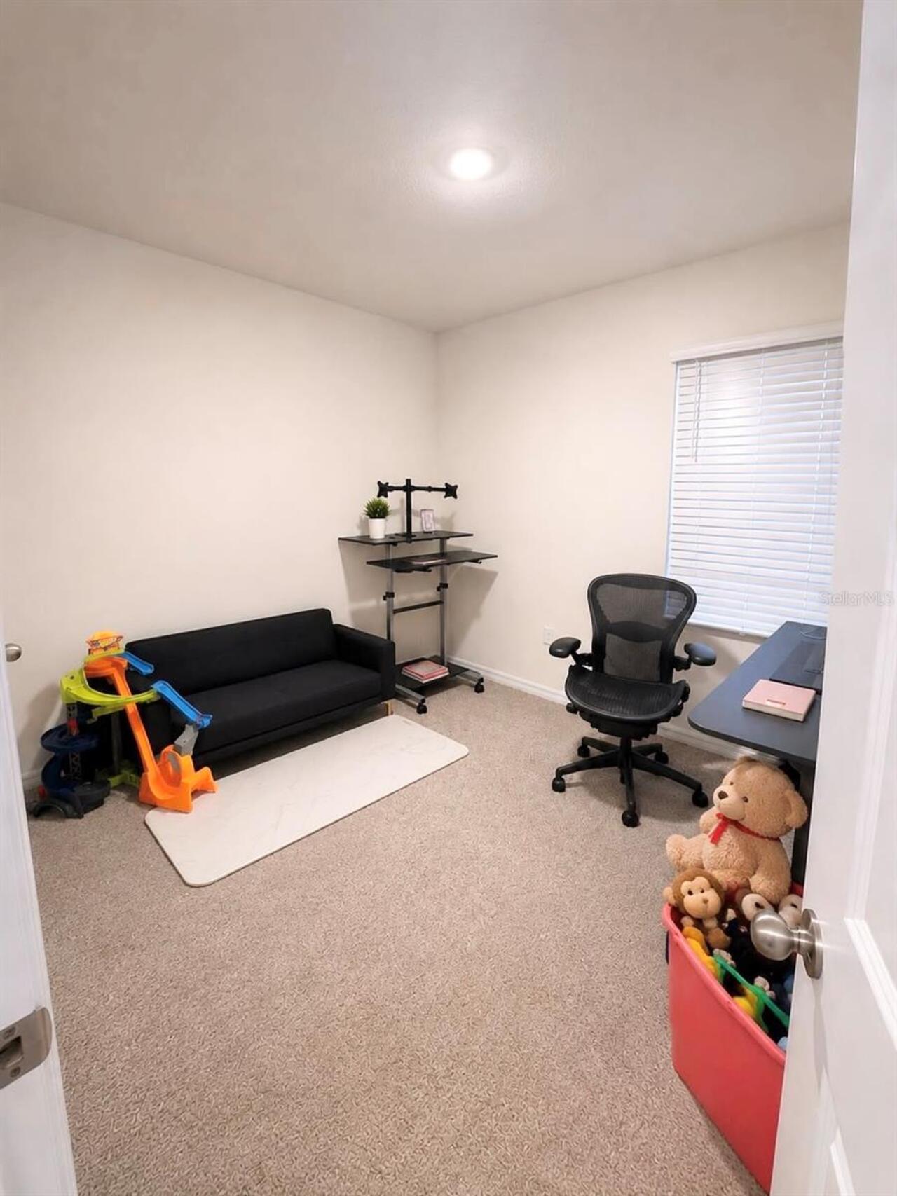 Listing Photo 16