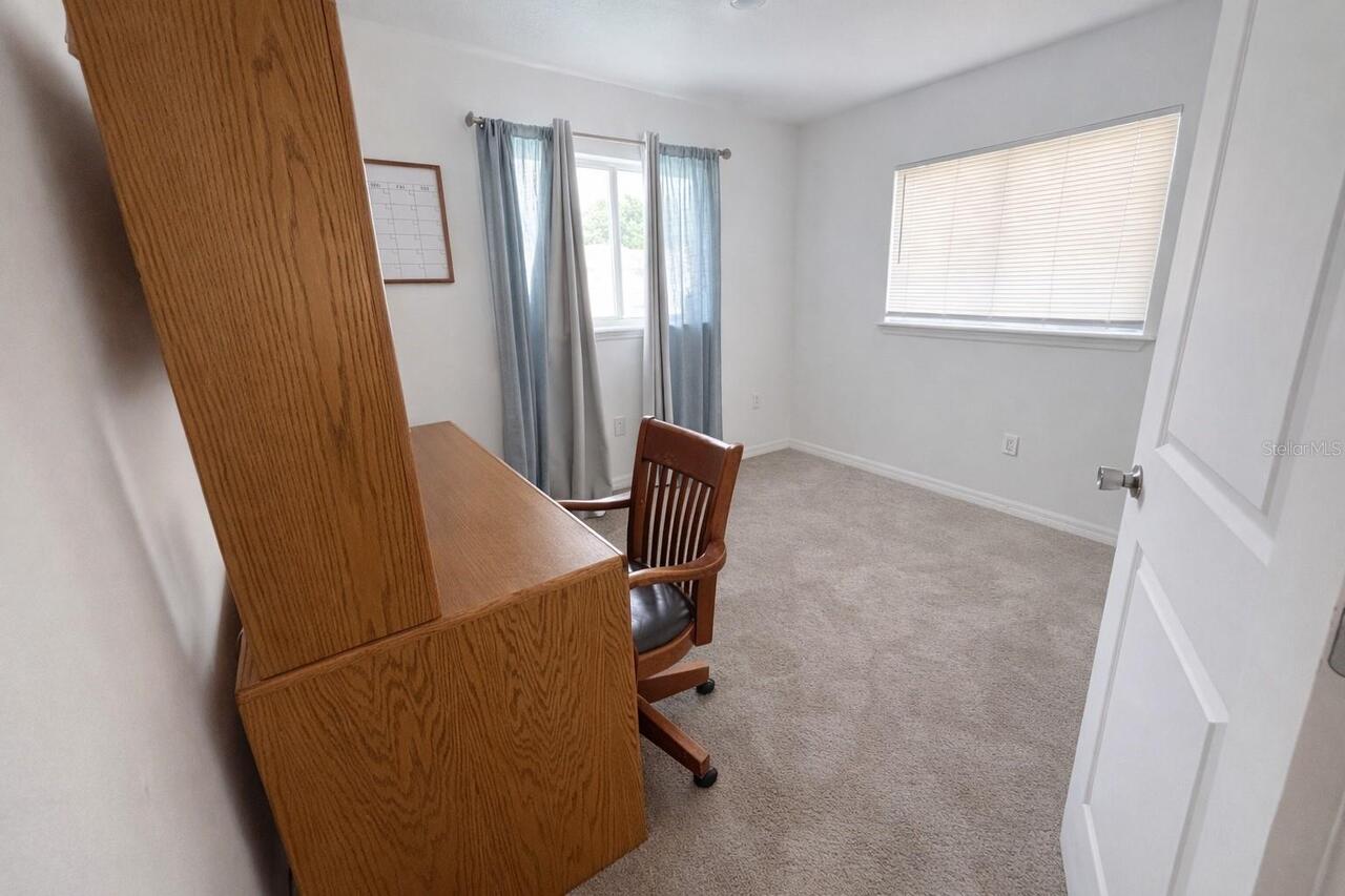 Listing Photo 12