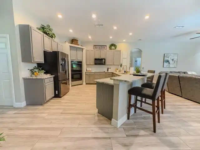 Listing Photo 19
