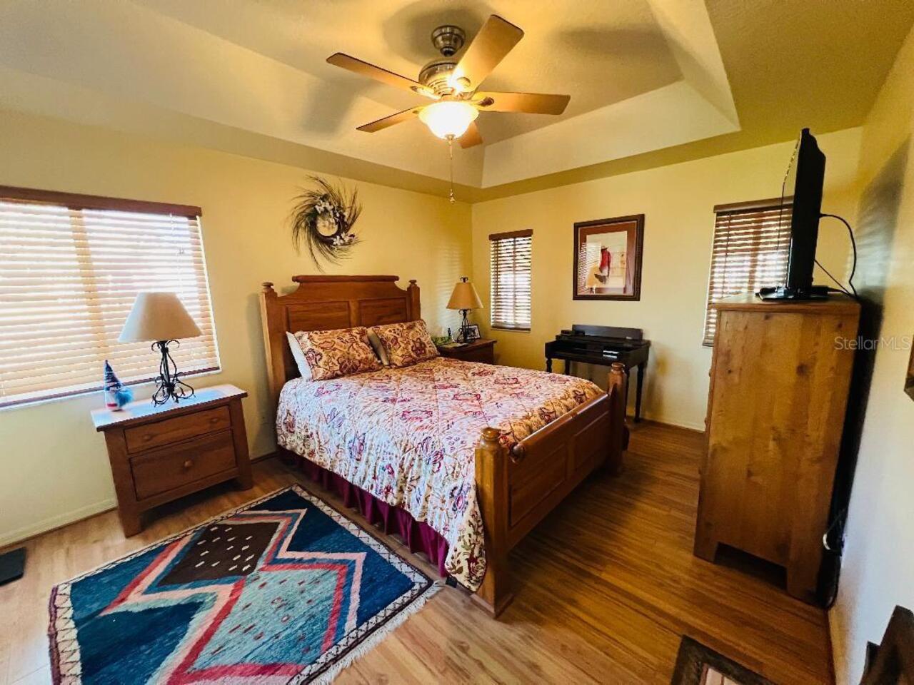 Listing Photo 9