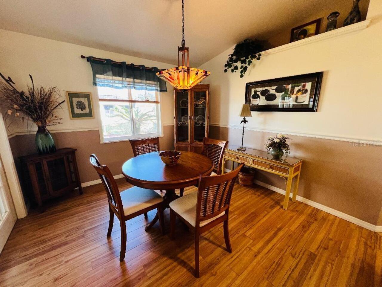 Listing Photo 10