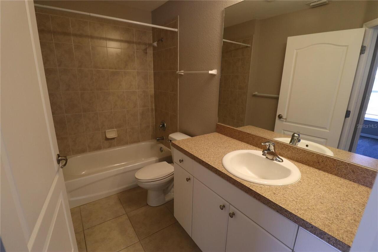 Listing Photo 11