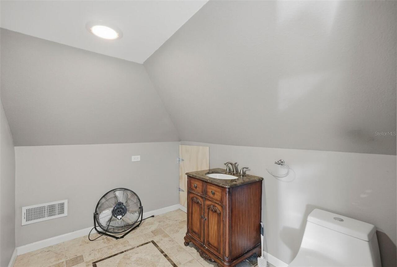 Listing Photo 28