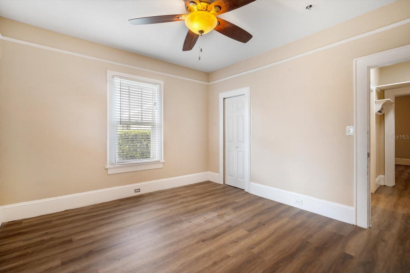 Listing Photo 17