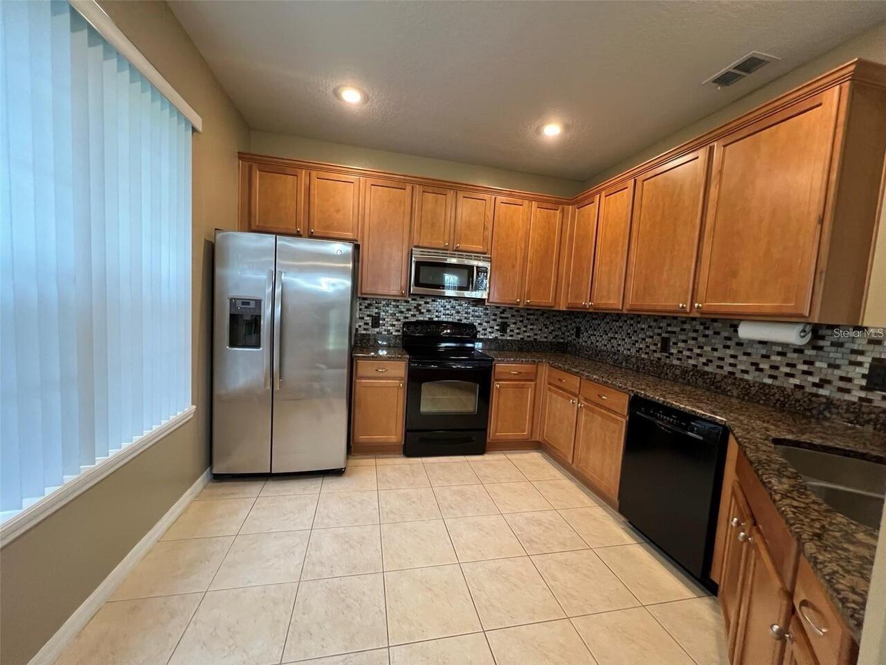 Listing Photo 9