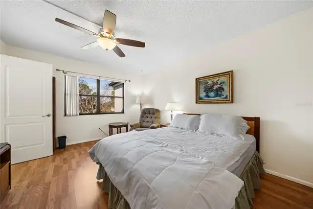 Listing Photo 26
