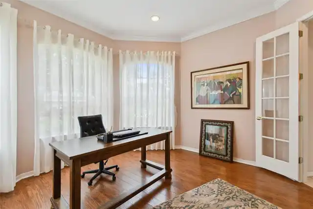 Listing Photo 6