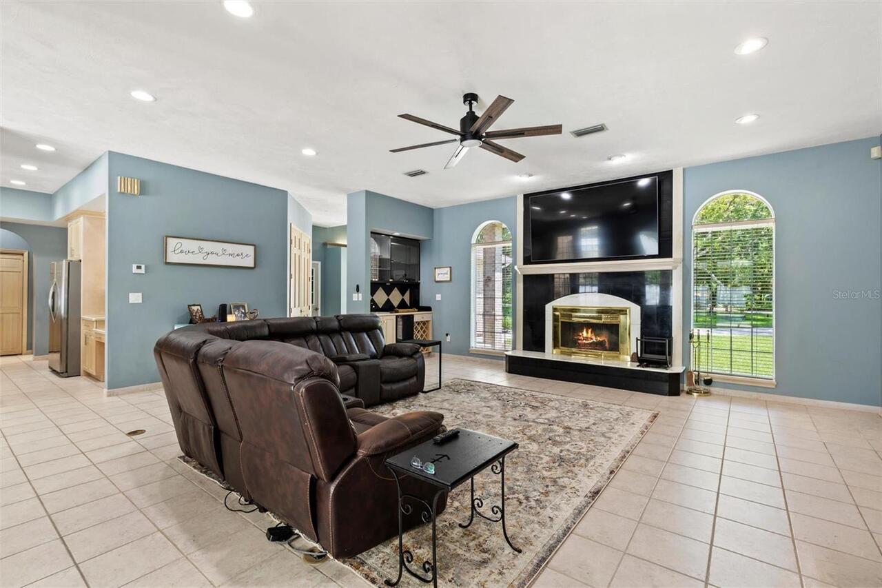 Listing Photo 17