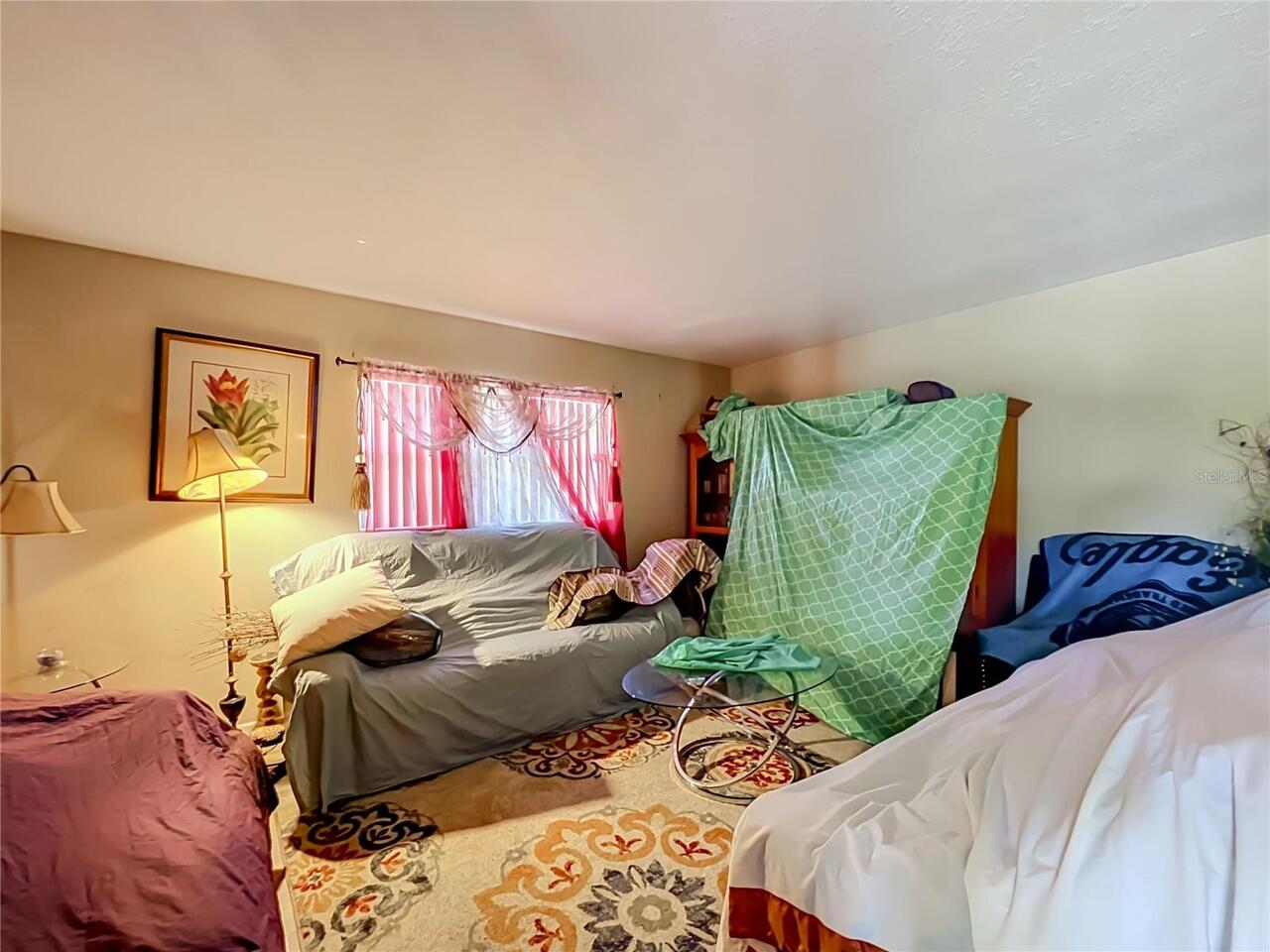 Listing Photo 8