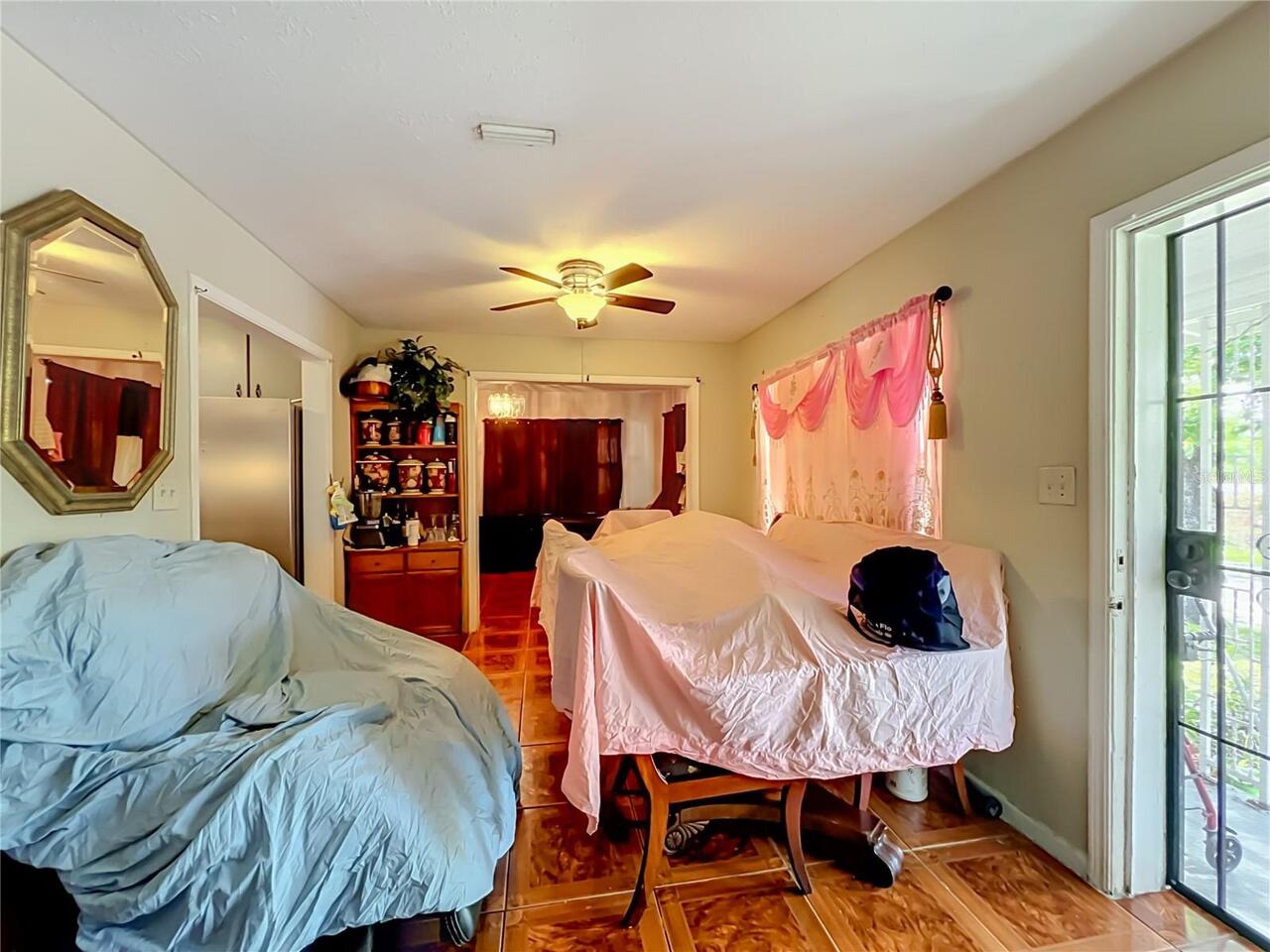 Listing Photo 11