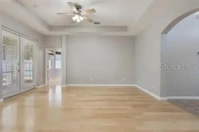 Listing Photo 16