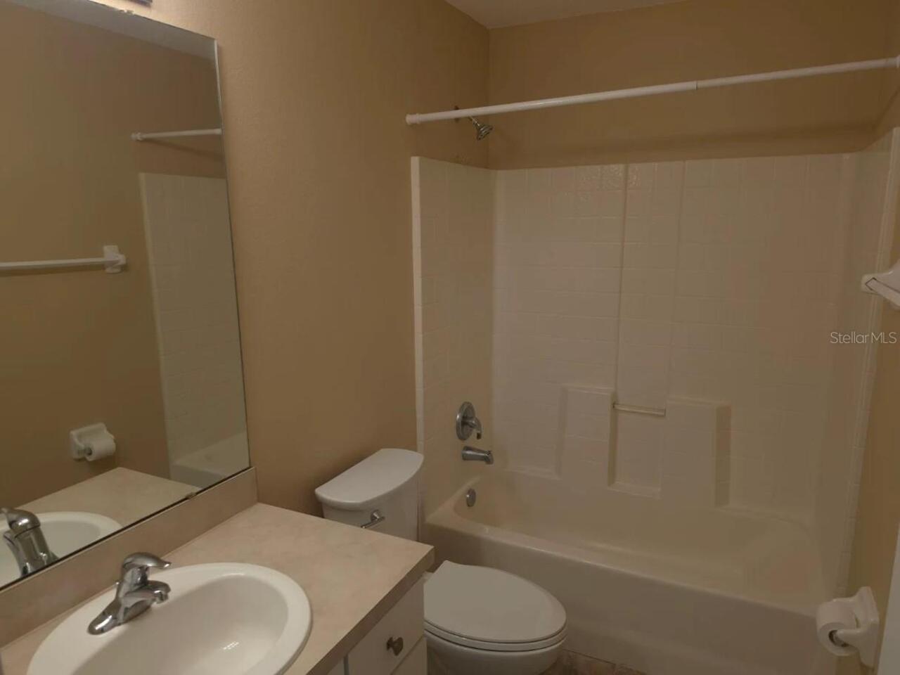 Listing Photo 10